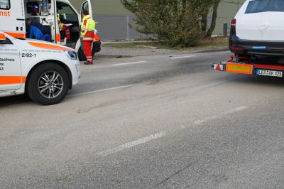 Muehlacker: Pkw-Fahrerin bei Zusammenstoss mit Autotransporter toedlich verunglueckt